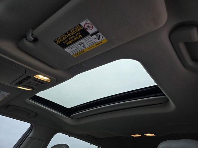 used 2022 Toyota Highlander car, priced at $28,200