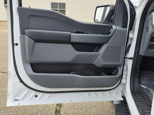 used 2022 Ford F-150 car, priced at $25,000