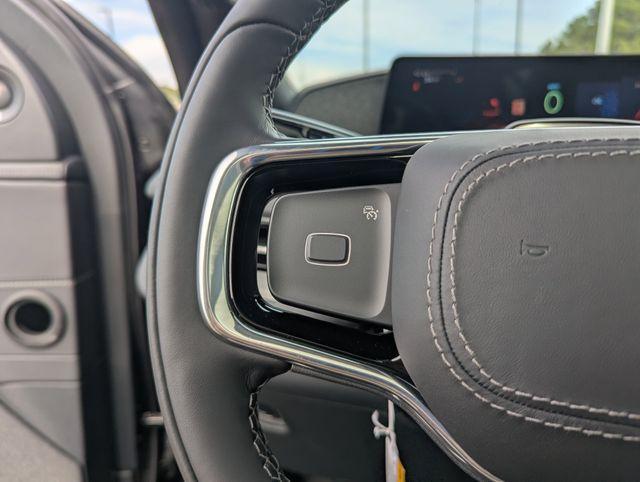 new 2025 Lincoln Navigator car, priced at $97,287