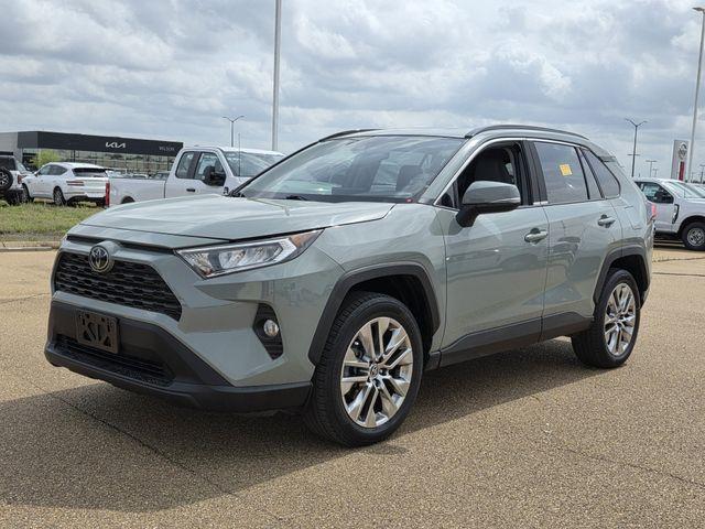used 2020 Toyota RAV4 car, priced at $23,500