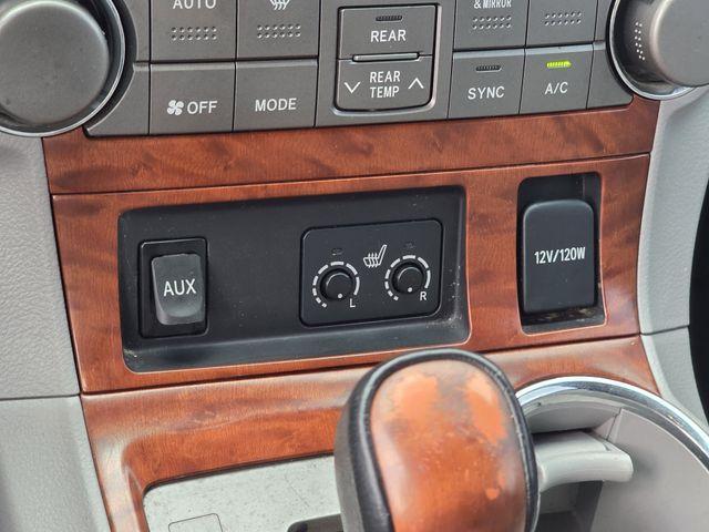 used 2010 Toyota Highlander car, priced at $8,750