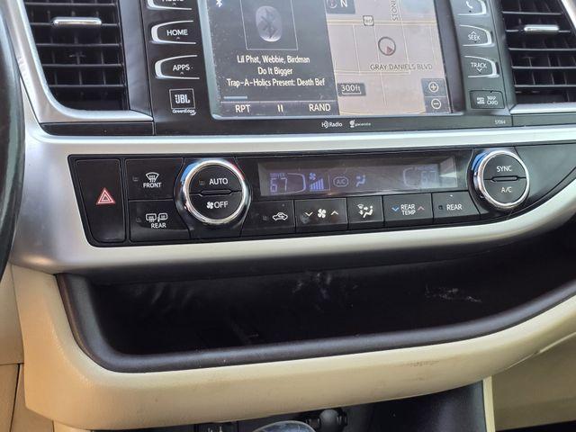 used 2015 Toyota Highlander car, priced at $11,900