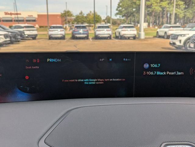 new 2025 Lincoln Navigator car, priced at $105,162