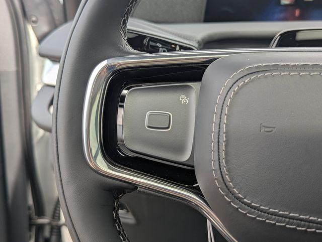 new 2025 Lincoln Navigator car, priced at $105,162