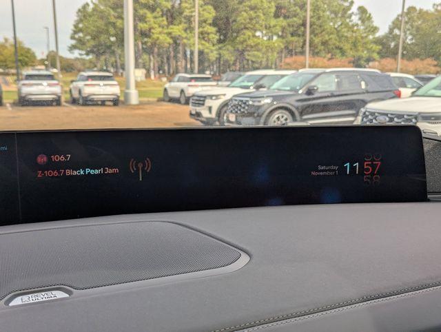 new 2025 Lincoln Navigator car, priced at $105,162