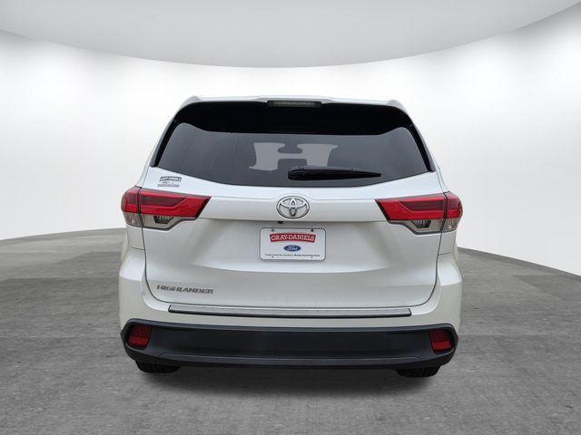 used 2017 Toyota Highlander car, priced at $18,200