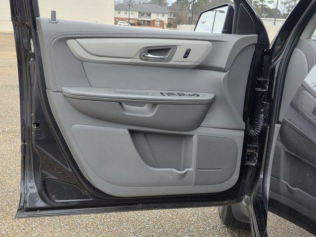 used 2013 Chevrolet Traverse car, priced at $6,700