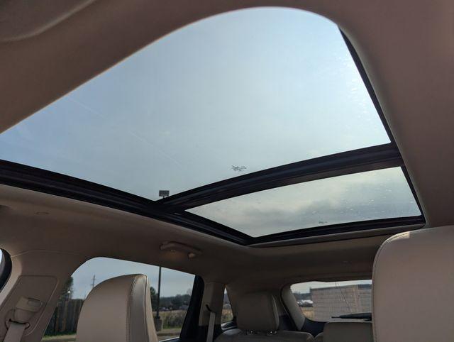 used 2023 Lincoln Nautilus car, priced at $26,400