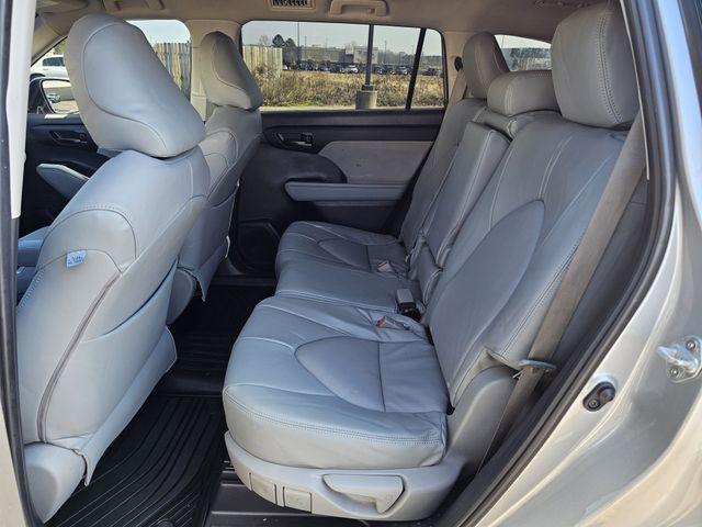used 2024 Toyota Highlander car, priced at $36,100