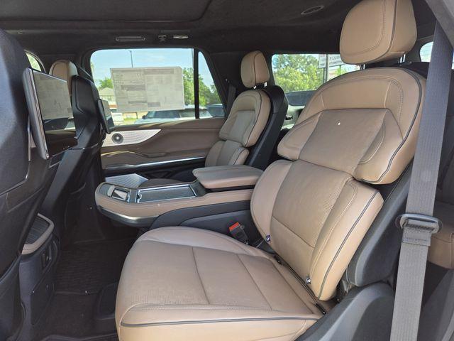 new 2026 Lincoln Navigator car, priced at $116,595