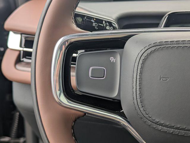 new 2025 Lincoln Navigator car, priced at $101,082