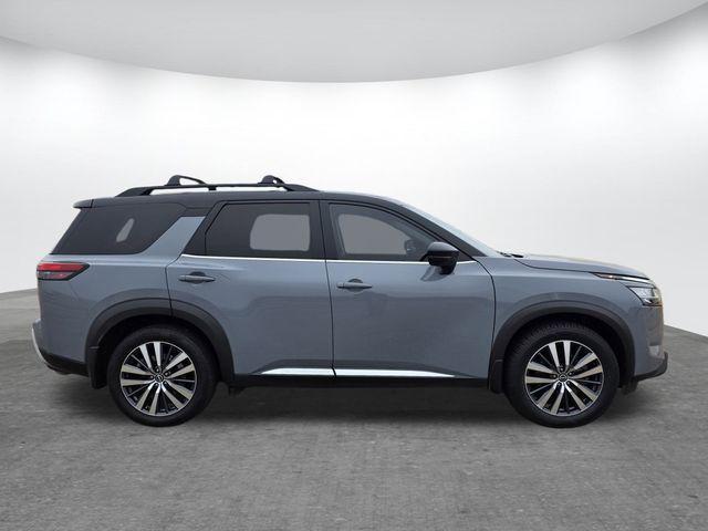 used 2022 Nissan Pathfinder car, priced at $24,600