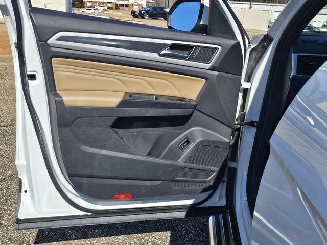 used 2021 Volkswagen Atlas Cross Sport car, priced at $18,600