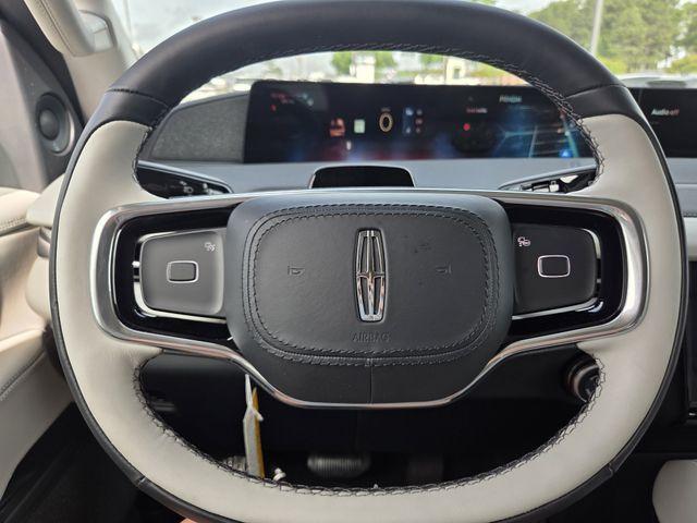 new 2026 Lincoln Navigator car, priced at $96,558