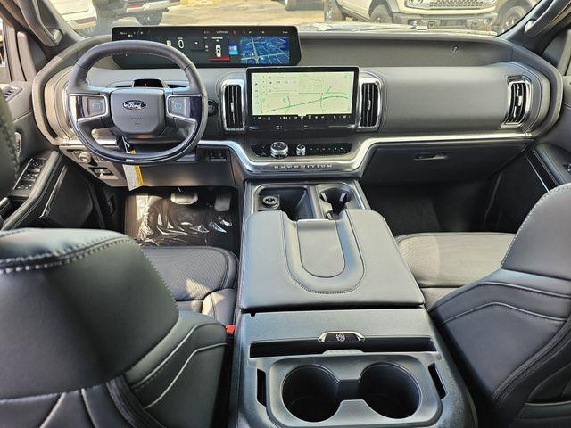 new 2025 Ford Expedition car, priced at $79,116