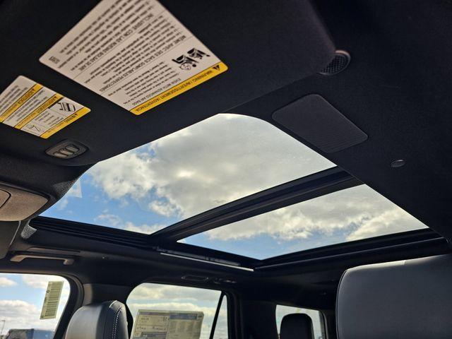 new 2025 Ford Expedition car, priced at $79,116