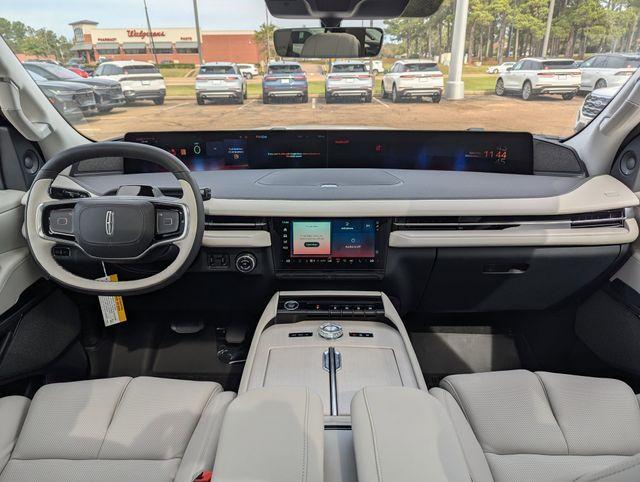 new 2025 Lincoln Navigator L car, priced at $102,733