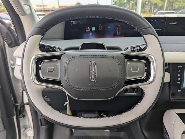 new 2025 Lincoln Navigator L car, priced at $102,733