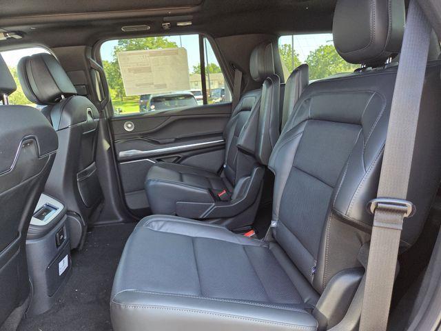 new 2026 Lincoln Navigator car, priced at $99,622