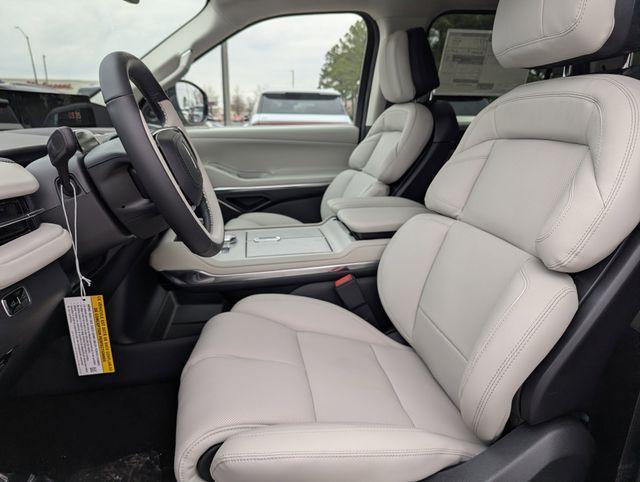 new 2026 Lincoln Navigator car, priced at $92,433