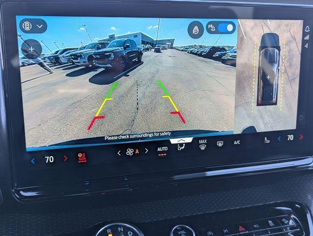 new 2025 Ford Expedition car, priced at $77,116