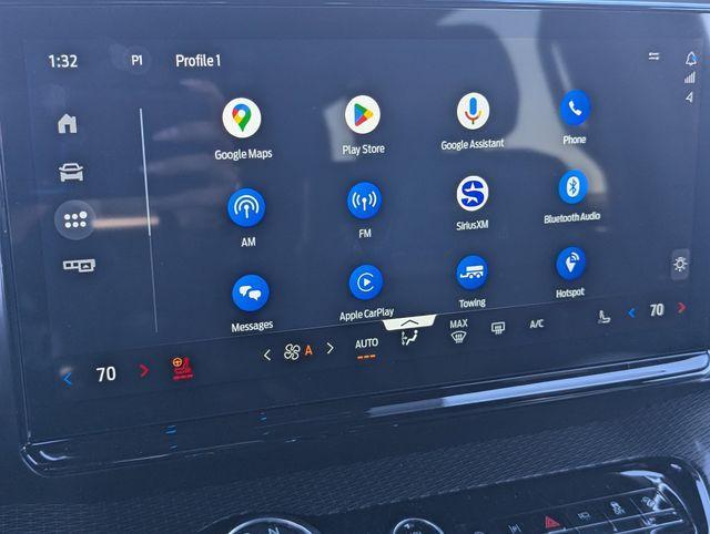 new 2025 Ford Expedition car, priced at $77,116