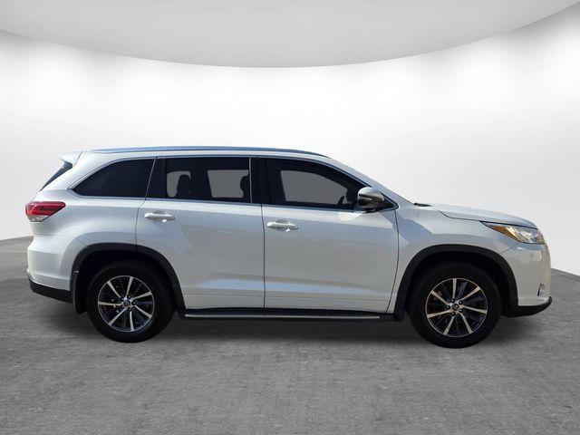 used 2017 Toyota Highlander car, priced at $15,200