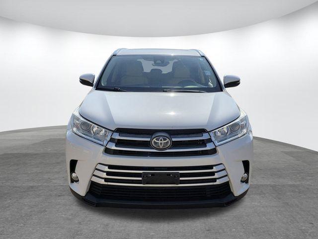 used 2017 Toyota Highlander car, priced at $15,200