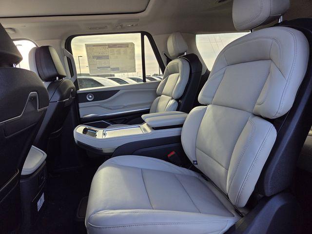 new 2026 Lincoln Navigator L car, priced at $112,085
