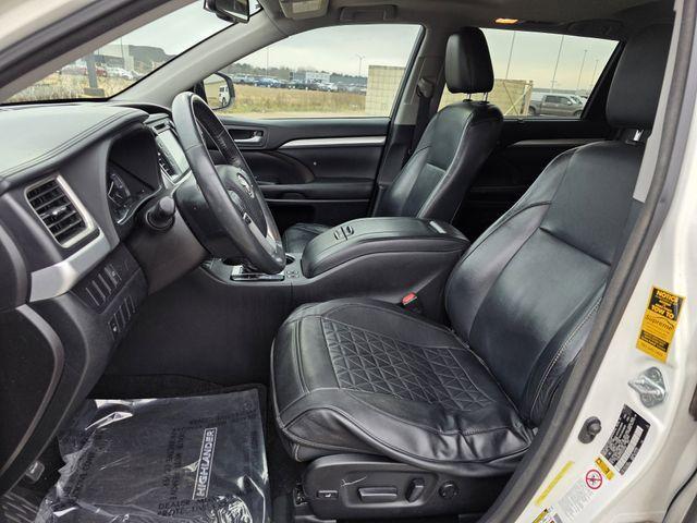 used 2016 Toyota Highlander car, priced at $17,200