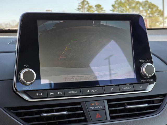 used 2023 Nissan Altima car, priced at $20,000