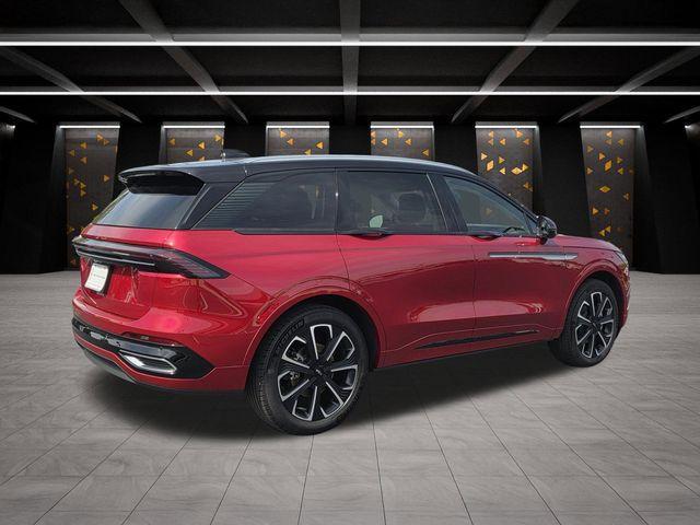 used 2025 Lincoln Nautilus car, priced at $57,200