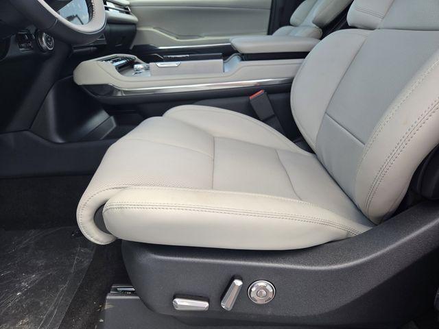 new 2026 Lincoln Navigator car, priced at $89,529