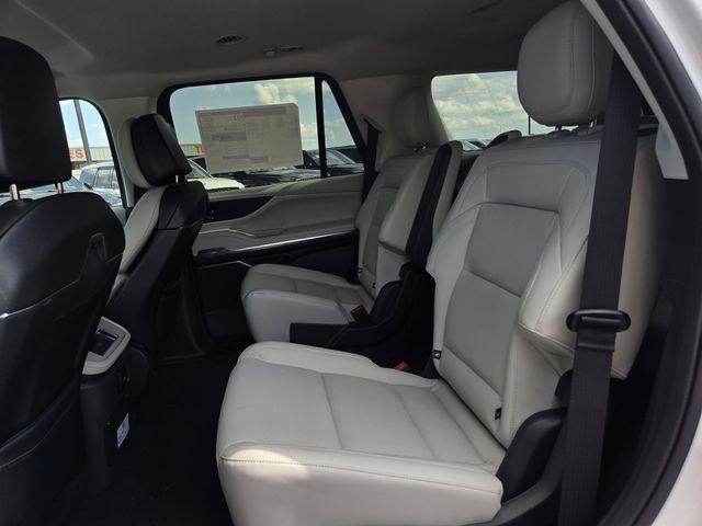 new 2026 Lincoln Navigator car, priced at $89,529