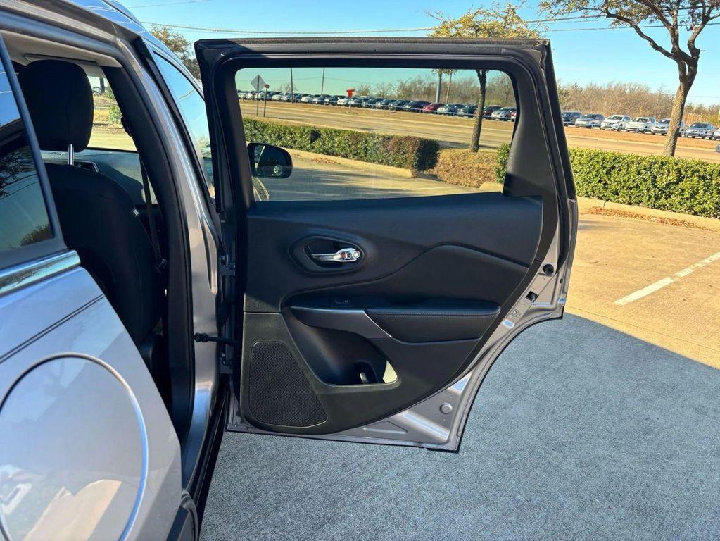 used 2019 Jeep Cherokee car, priced at $12,850