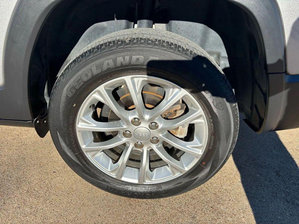 used 2019 Jeep Cherokee car, priced at $12,850