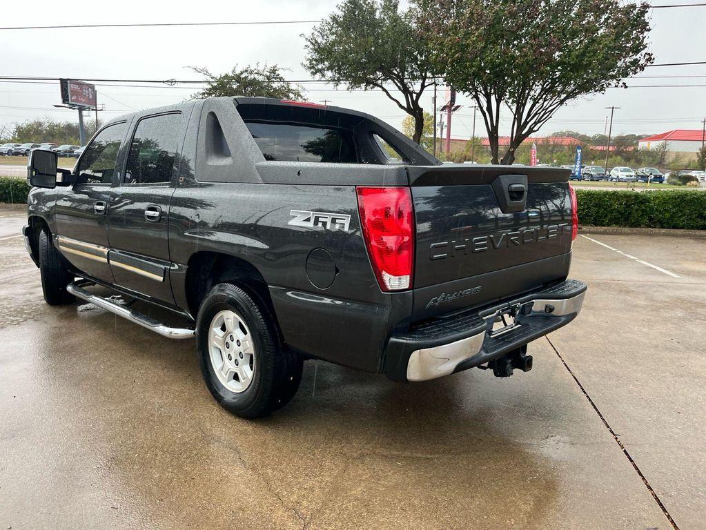 used 2005 Chevrolet Avalanche car, priced at $6,975