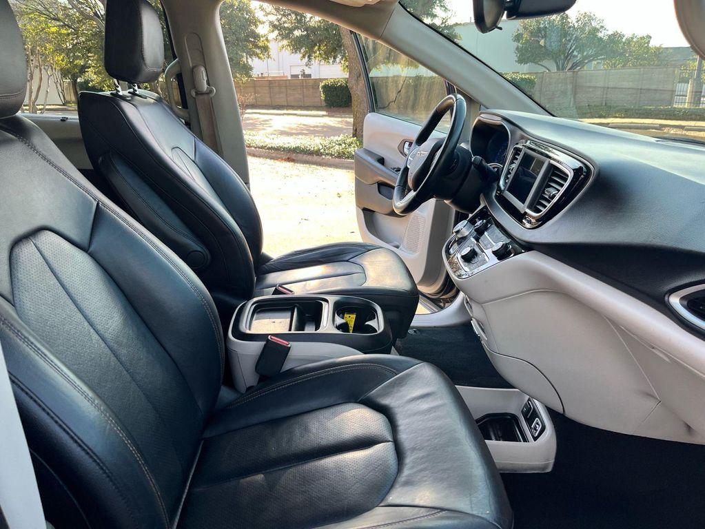 used 2018 Chrysler Pacifica car, priced at $15,975