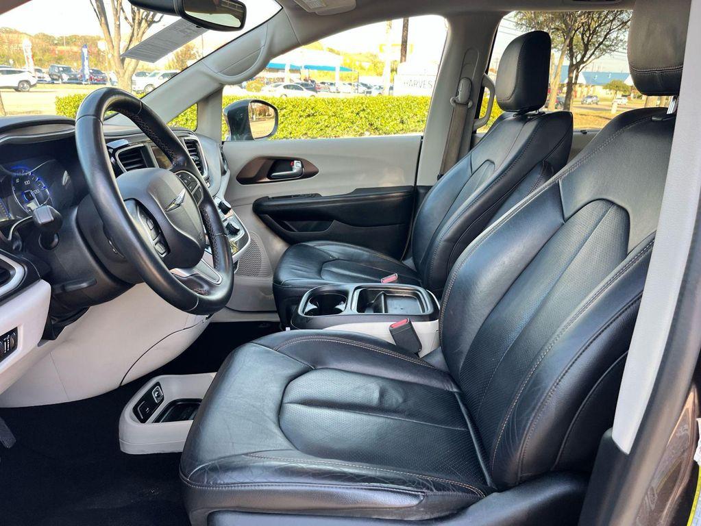 used 2018 Chrysler Pacifica car, priced at $15,975