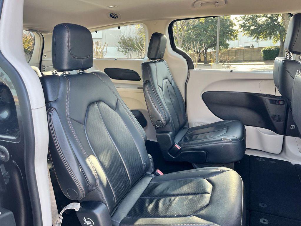 used 2018 Chrysler Pacifica car, priced at $15,975