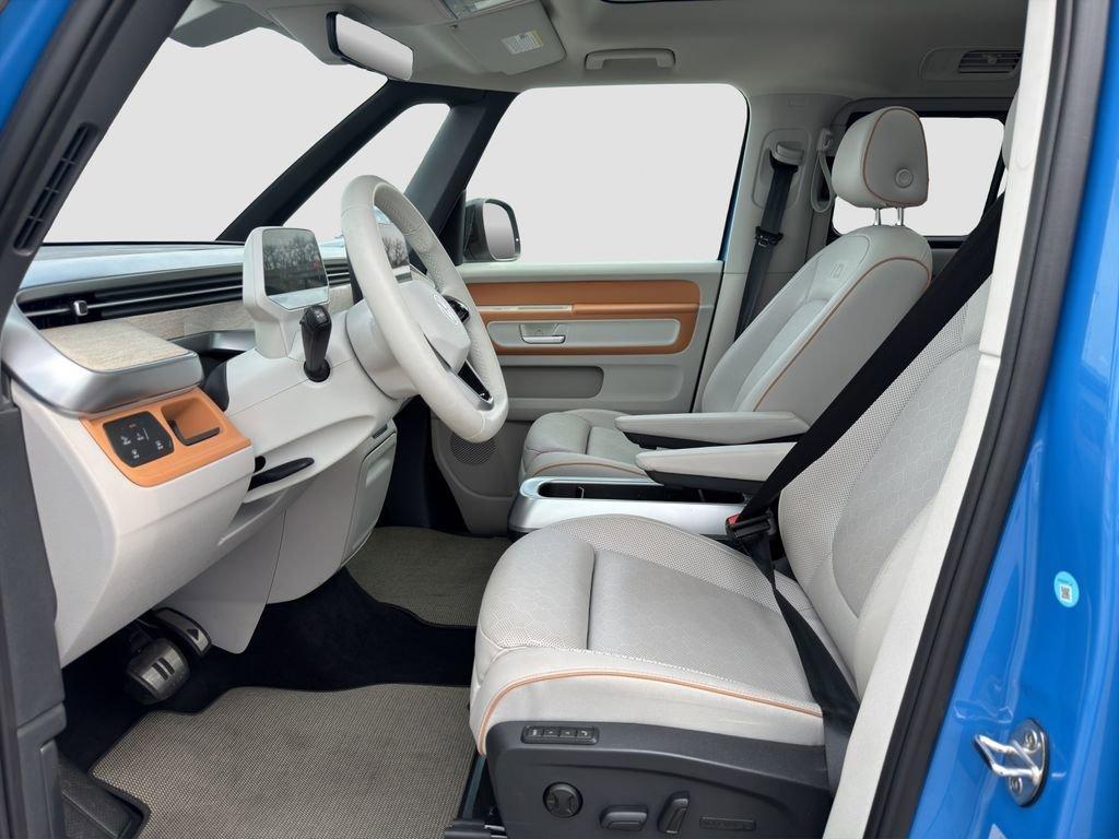 used 2025 Volkswagen ID. Buzz car, priced at $50,619