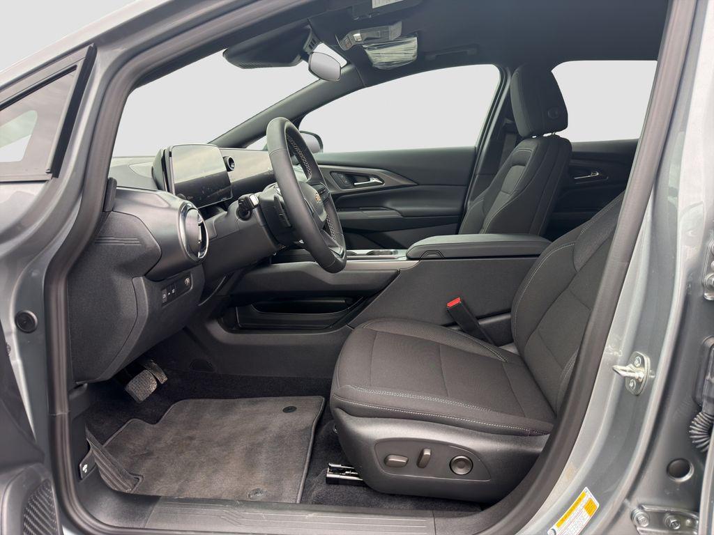 used 2026 Chevrolet Equinox EV car, priced at $31,319