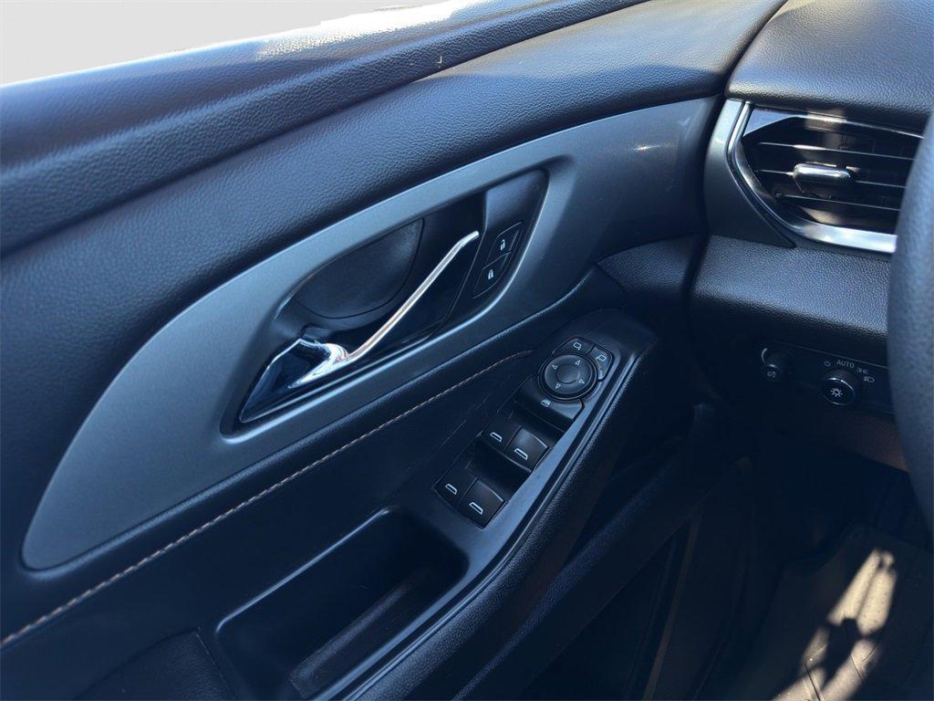 used 2021 Chevrolet Traverse car, priced at $17,473