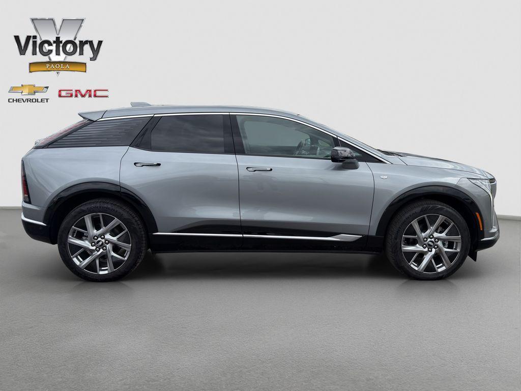 used 2025 Cadillac OPTIQ car, priced at $39,242