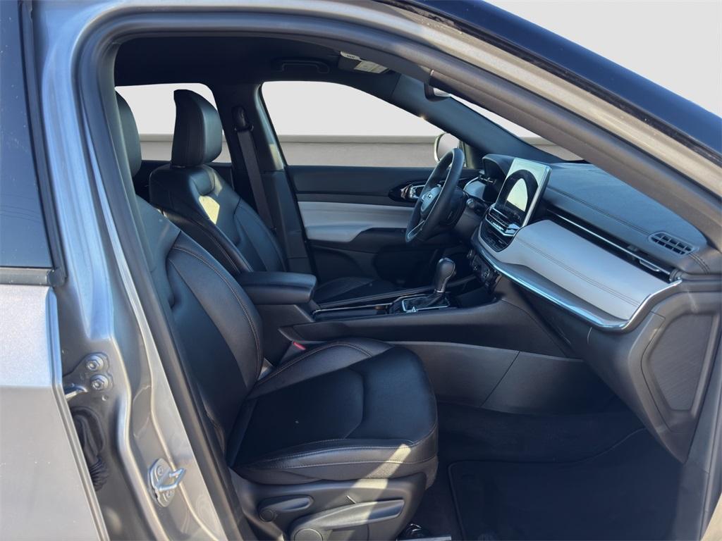 used 2024 Jeep Compass car, priced at $26,151