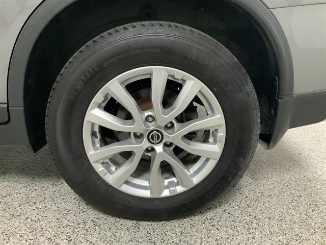 used 2019 Nissan Rogue car, priced at $17,490