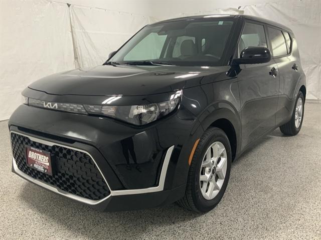 used 2025 Kia Soul car, priced at $21,277