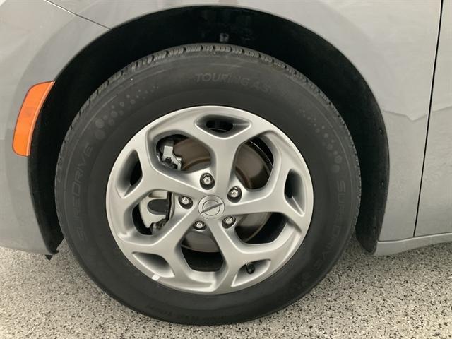 used 2023 Chrysler Pacifica car, priced at $25,990