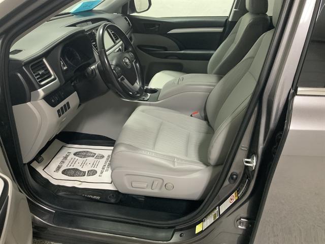 used 2018 Toyota Highlander car, priced at $22,490