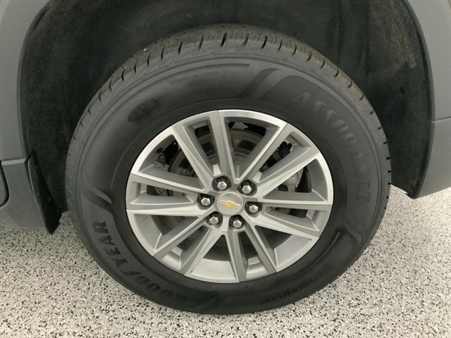 used 2022 Chevrolet Traverse car, priced at $25,990